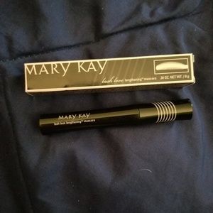 Mary Kay Lash Love Lengthening Mascara